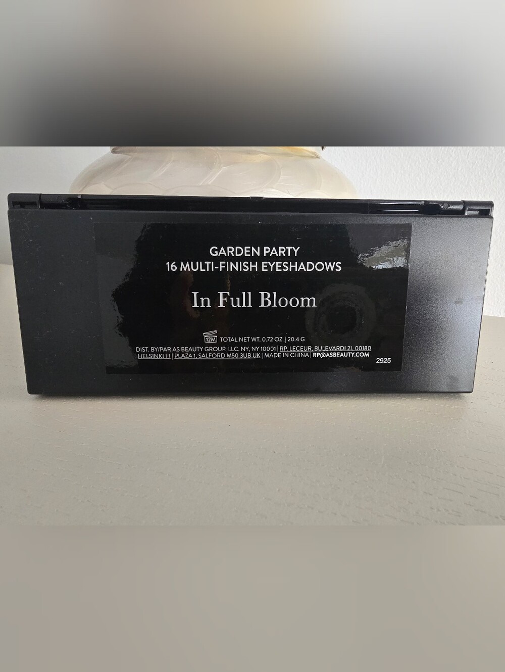 Laura Geller Garden Party In Full Bloom 16 Eyeshadow Palette - Picture 6 of 7